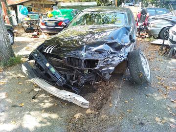 BMW E39 – RICAMBI / AUTO INCIDENTATA