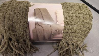 coperta ,da utilizzare anche come arredamento 
