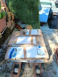 Piastrelle decorate bagno