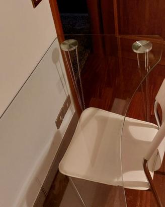 Scrivania in vetro con sedia inclusa