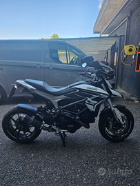 Hyperstrada/hypermotard 821