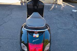 Vespa 300 gts