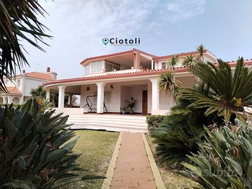 Villa in splendida posizione | Zona Isola