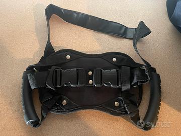 Fascia lombare con maniglie per bambini in moto