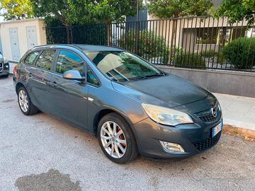 Opel Astra J Sports Tourer