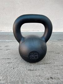 Iron black kettlebell sidea 16kg