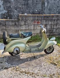 Vespa Faro Basso del 1951 "Vacanze Romane"