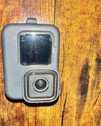 Go Pro Hero 12 Black usata 3 volte con accessori