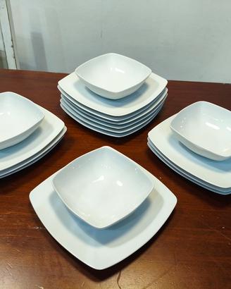 Set piatti quadrati