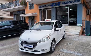 Peugeot 208 1.4 HDi 68 CV 5 Porte