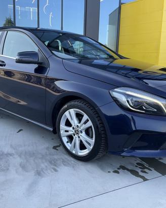 MERCEDES-BENZ A 180 d Automatic Sport