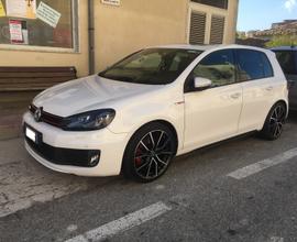 VOLKSWAGEN Golf 6ª serie - 2011