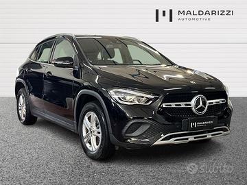 MERCEDES-BENZ GLA 180 d Sport auto