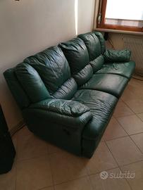 Divano in pelle con 2 recliner