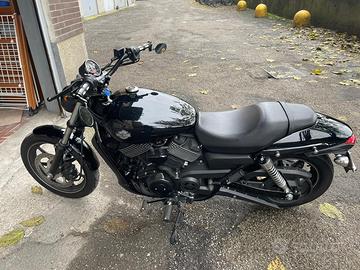 Harley Davidson 750 street