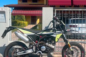 Fantic xmf 125 motard 4T