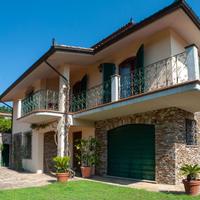 Villa singola Piazza al Serchio [Cod.UG071MDVRG]