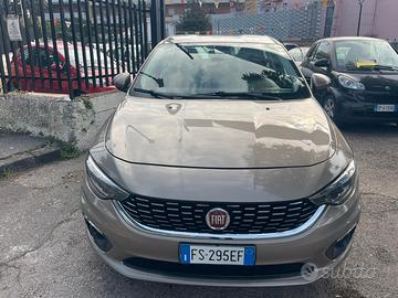 Fiat Tipo 1.3 Mjt 4 porte Easy
