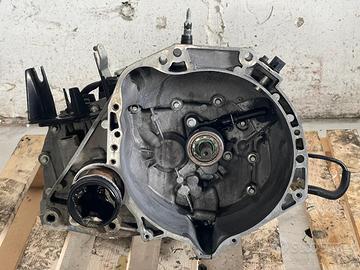 CAMBIO MANUALE COMPLETO NISSAN Micra 7Â° Serie 820