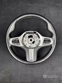 Volante BMW Serie G M-Sport con comandi