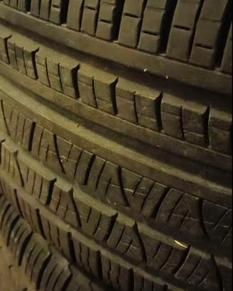 Pneumatici 4 stagioni Pirelli Scorpion 285/40 22