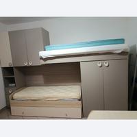 armadio con letto a castello 