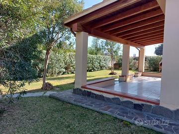 Villetta singola con giardino in Costa Rei 300 mt
