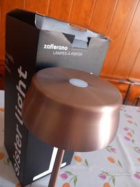 lampada zafferano con caricabatterie 