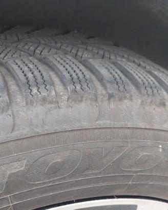 Toyo Observe S944 215/60 R17 100v