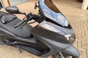 Yamaha majesty 400