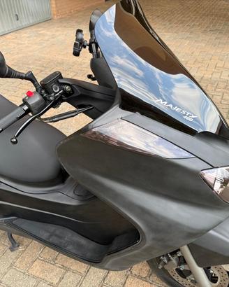 Yamaha majesty 400
