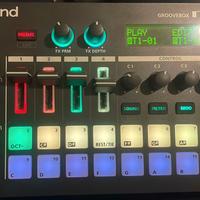 Roland mc 101 groovebox