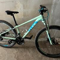 bicicletta CUBE acid 260 disc