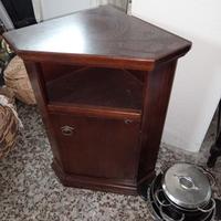 angoliera con sportello