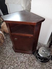 angoliera con sportello