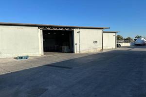 Immobile di 570 m² con 3 locali a Giugliano in Cam
