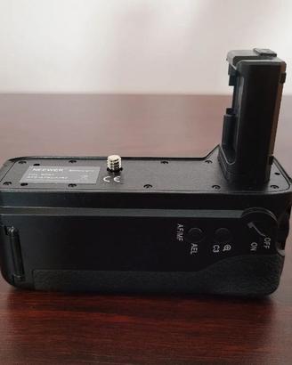 BATTERY GRIP PER BATTERIE NP-FW50