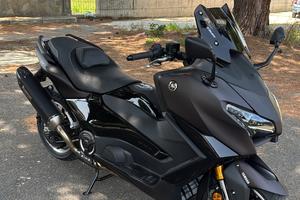 Yamaha T Max 560 - 2025