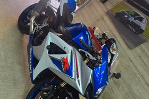 suzuki gsx r 1000 