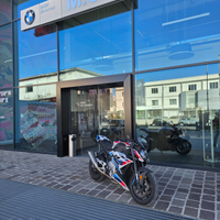 M 1000 r