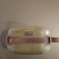 Vecchio strumento da geometra