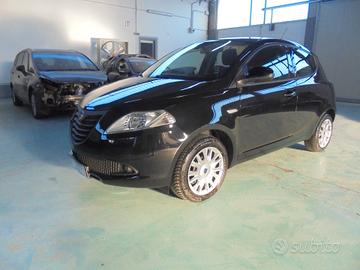 Lancia Ypsilon 1.2 69 CV 5 porte Elefantino NEOPAT