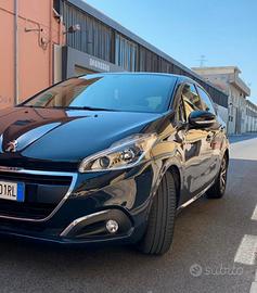 Peugeot 208 (2016) - 144.000km