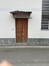 Casa indipendente con cortile
