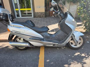 Suzuki burgman 400 ren