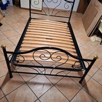 letto seminuovo a una piazza e mezzo 