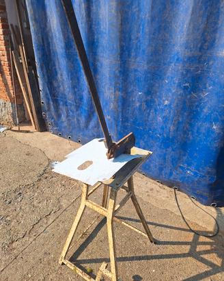 cesoia taglierina lamiere metallo 