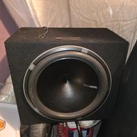 Subwoofer Hertz hx 380 38cm in cassa chiusa