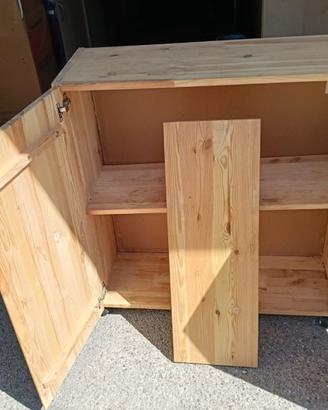 mobile in legno grezzo con due ante