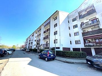 AMPIO TRILOCALE DI 90MQ CON BOX AUTO DOPPIO!!